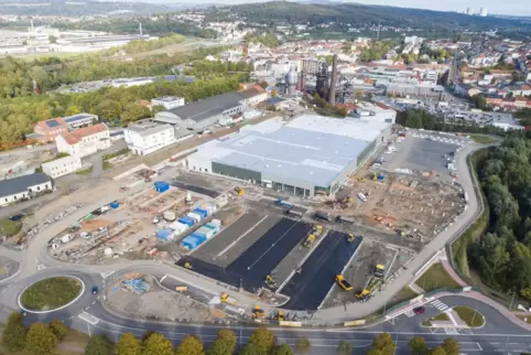 Derzeit noch Baustelle: Im ersten Quartal 2022 eröffnet Globus in Neunkirchen einen neuen SB-Markt. 