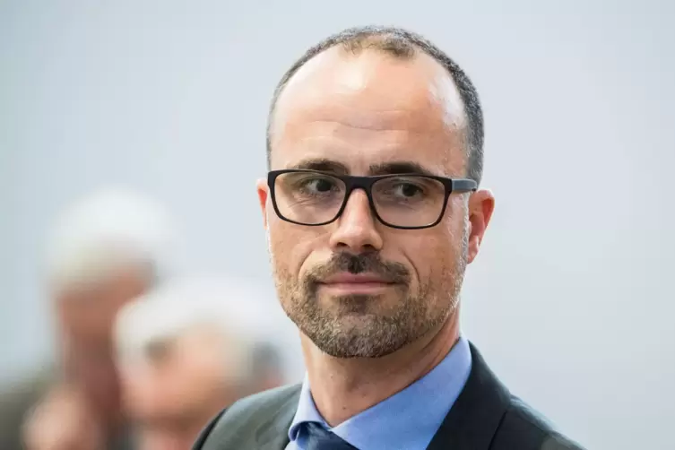 Der rheinland-pfälzische GesundheitsministerClemens Hoch wünscht sich vom Bund eine „geordnete, einheitliche Übergangsregelung“.