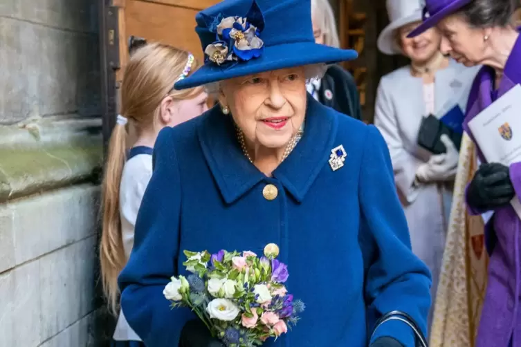 Die Gesundheit der britischen Monarchin gibt derzeit Anlass für Spekulationen.