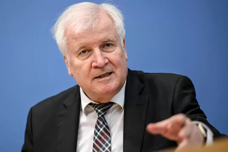 Bundesinnenminister Horst Seehofer (CSU) fordert weitere Sanktionen gegen Belarus. 