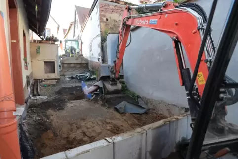 Die Arbeiten in der Obergasse werden laut Bürgermeister Frank Rüttger „engmaschig“ von einem Statiker begleitet.