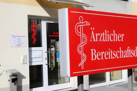 Künftig gilt: Erst 116117 anrufen, nicht einfach in die Pettenkoferstraße fahren. 