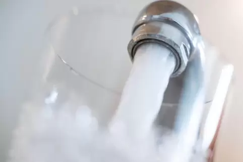 Jetzt darf das Trinkwasser wieder direkt aus dem Hahn verwendet werden. Jetzt darf das Trinkwasser wieder direkt aus dem Hahn verwendet werden.