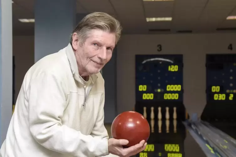 Der Macher der DJK-Kegler: Gunter Schweizer. 