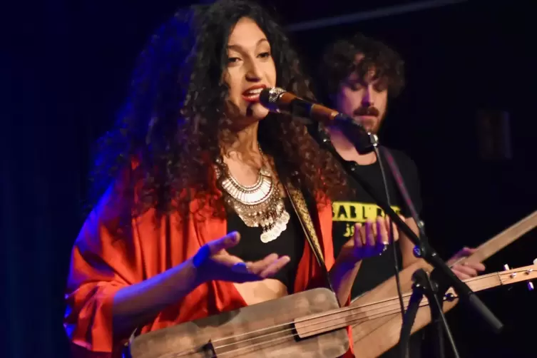 Eingängige und anspruchsvolle Musik: Sängerin Yousra Mansour. 