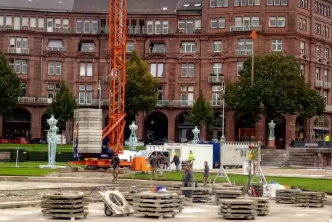 Die Wasserspiele am Friedrichsplatz werden aufwendig saniert.