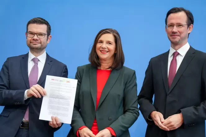 Dirk Wiese (rechts), stellvertretender SPD-Fraktionsvorsitzender, Katrin Göring-Eckardt, Fraktionsvorsitzende von Bündnis 90/Die