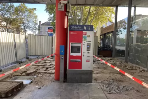 Seit Anfang der Woche wird am Bahnhof gearbeitet.