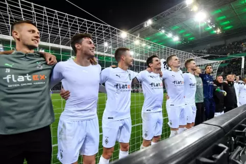 Die Mönchengladbacher Spieler nach der Partie.