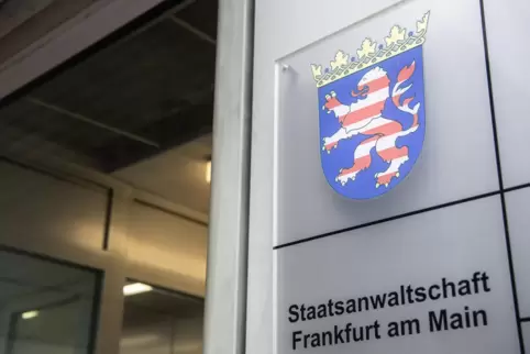 Die Staatsanwaltschaft Frankfurt hat Anklage gegen einen 53-jährigen Berliner Arbeitslosen erhoben. 