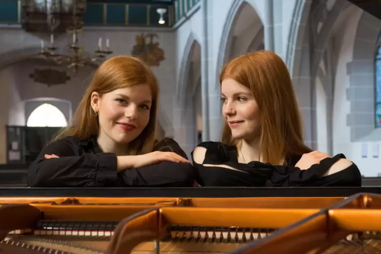 Marie (links) und Clara Becker: ein aufstrebendes Klavierduo mit pfälzischen Wurzeln. 