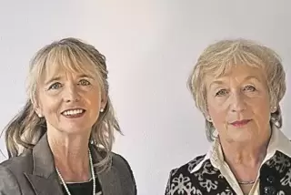 Gabriele Engel (links) und Ursula Klotmann praktizieren als systemische Therapeutinnen in Neustadt.