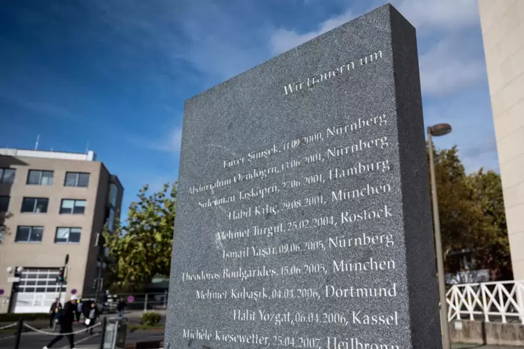 Ein Gedenkstein erinnert an die Opfer der rechten Terrororganisation NSU.