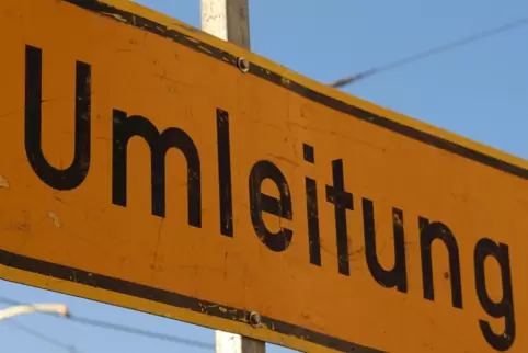 Zwischen dem 2. und 6. November wird es zu Fahrbahnsperrungen an den Autobahnkreuzen Ludwigshafen und Mutterstadt kommen. 