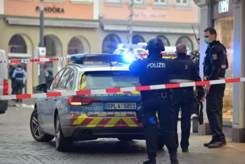 Der Amokfahrer war mit dem Geländewagen durch die Trierer Fußgängerzone gerast.