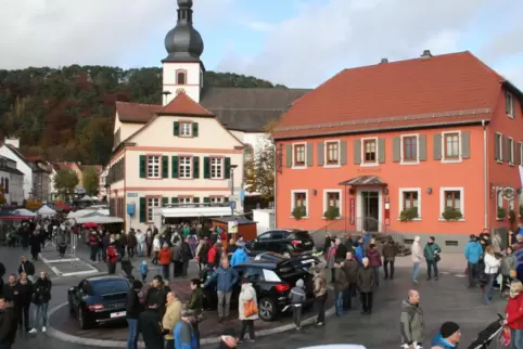 Am kommenden Sonntag findet wieder der Martinimarkt in Dahn statt. Auch der Einzelhandel öffnet seine Türen.