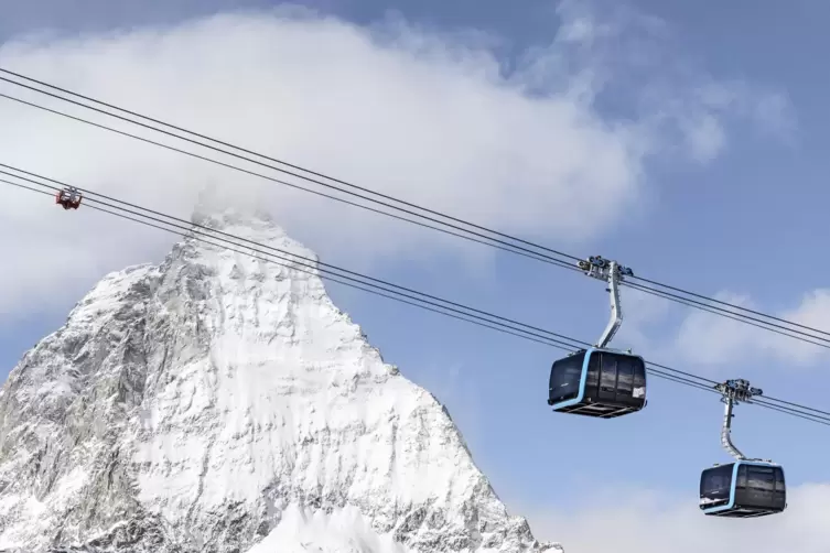 Längst gibt es eine gemeinsame Liftkarte für die Skigebiete Zermatt und Cervinia.
