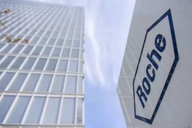 Roche kauft von dem Konkurrenten Novartis 53,3 Millionen eigene Aktien zurück.