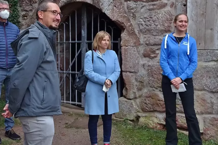 Nabu-Landesvorsitzende Cosima Lindemann, Staatssekret&auml;rin Katrin Eder und Thomas Hofmann, Generaldirektion Kulturelles Erbe (von