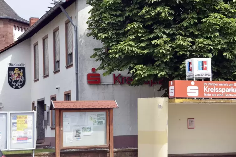 Im Jahr 2013 wurde die Sparkasse in Martinshöhe schon einmal überfallen. Das Foto entstand damals.