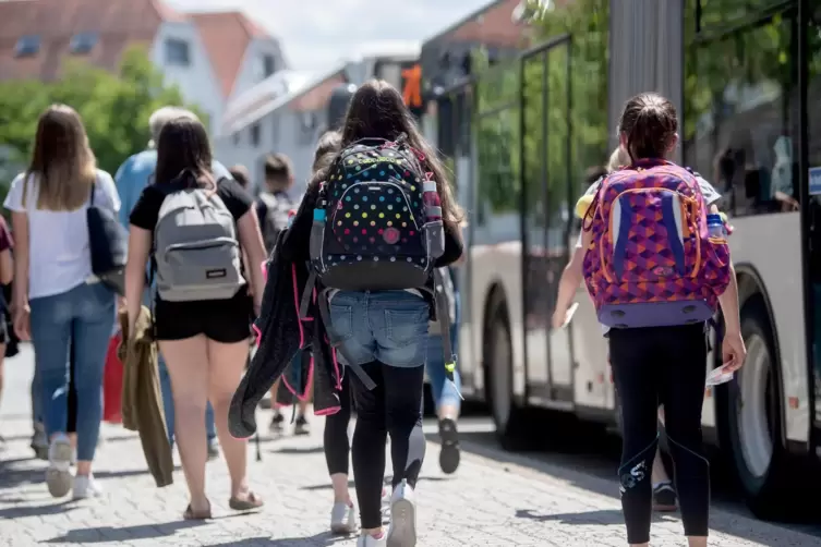 Um den Schülerverkehr zu entzerren, sollen die Verstärkerbusse weiter fahren. 