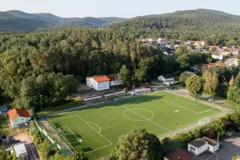 Wegen eines Corona-Falls blieb der Platz beim Training leer.
