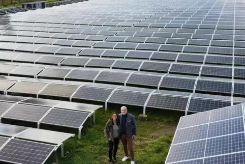 Der Solarpark von Heike und Jürgen Hornberger. Der Solarpark von Heike und Jürgen Hornberger.