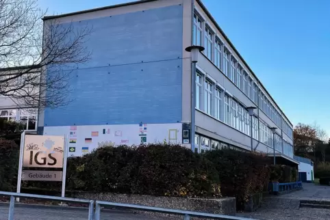Im Gebäude I der IGS Eisenberg gab es zuletzt eine 31 Corona-Fälle. Im Gebäude I der IGS Eisenberg gab es zuletzt eine 31 Corona-Fälle.