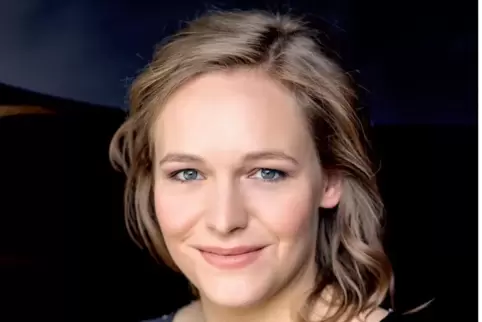 Pianistin Kathrin Isabelle Klein spielt beim Herbstkonzert des Kuseler Musikvereins. 