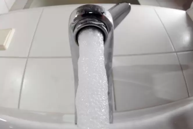 Der Wasserzweckverband Ohmbachtal liefert pro Jahr rund zwei Millionen Kubikmeter Wasser an die Trinkwasserabnehmer Der Wasserzweckverband Ohmbachtal liefert pro Jahr rund zwei Millionen Kubikmeter Wasser an die Trinkwasserabnehmer