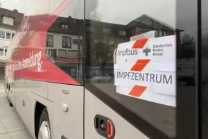 Der Impfbus stand am Mittwoch in Zweibrücken. 