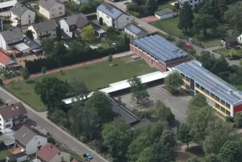 Die Grundschule in Hochstadt,
