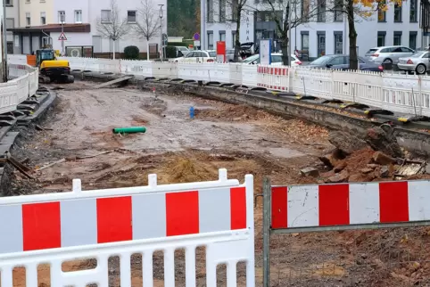 Die Contwiger Bahnhofstraße wird bereits seit Ende August ausgebaut. 