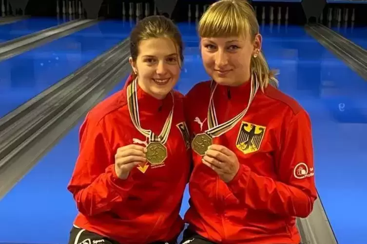 Im August gewannen die Pirmasenserin Alena Bimber (links) und Celine Zenker bei der U23-WM in Slowenien Gold im Tandem-Wettbewer