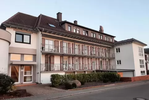 Viele Anrufe gab es am Donnerstag in der Dahner Felsenland-Klinik wegen der vom Land angekündigten Impfkampagne. 