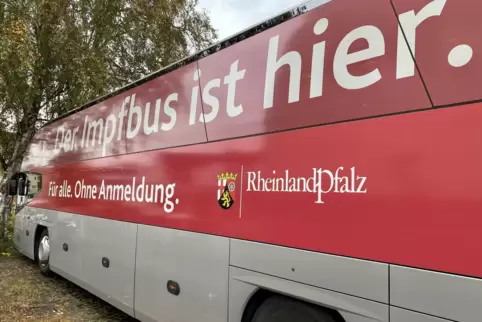 Zwei Drittel der Leute, die zum Impfbus kommen, lassen sich mittlerweile die dritte Impfung geben. 