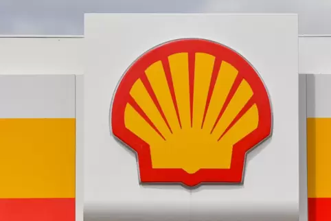 Aktionäre sollen über den Plan, den Steuersitz von Shell zu verlegen, am 10. Dezember abstimmen. 