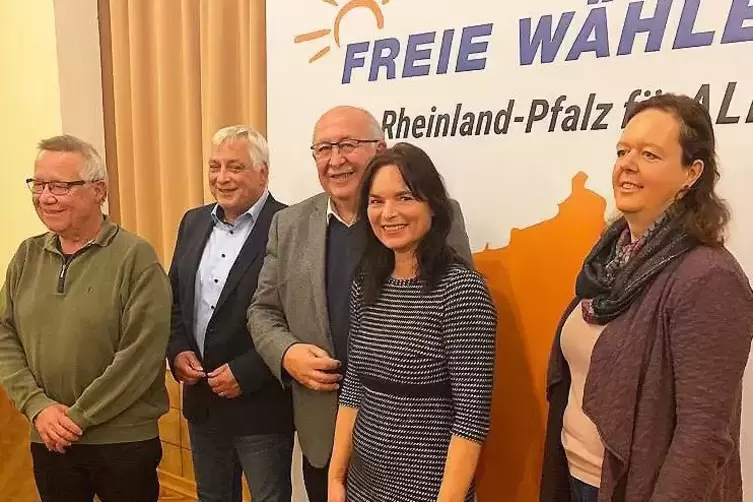 Von links: Gerhard Berzler (Schriftführer), Wolfgang Harsch (Stellvertr. Vorsitzender), Bernd Ließfeld (Vorsitzender), Claudia C