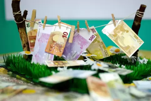 Geldwäsche bei Vereinen? Das Transparenzregister soll Abhilfe schaffen, kostete aber bis jetzt Vereine Geld.