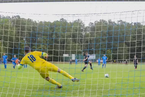 Sportvereine bekommen schon länger Zuschüsse. Das Foto entstand im September beim Spiel Großsteinhausen II gegen SG Wallhalben/M