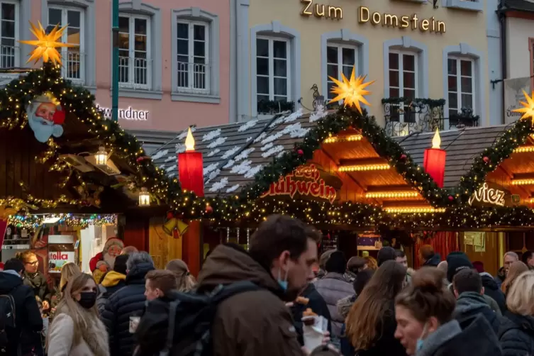 Weihnachtsmarkt: Verhängt das Land jetzt doch eine Maskenpflicht? Viele Kommunen haben ihre Veranstaltungen ohnehin schon abgesa