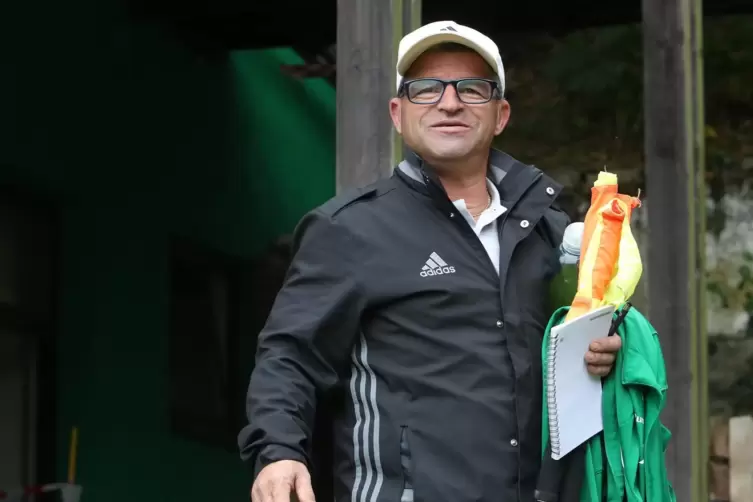  Trainer Tamer Kar.