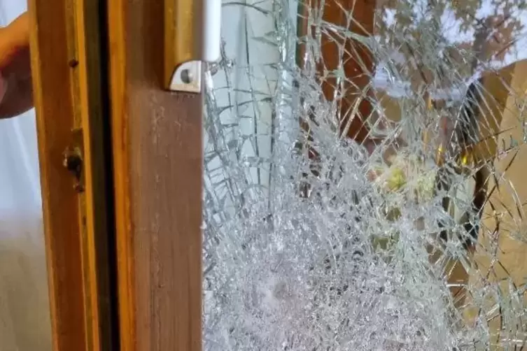 Zerst&ouml;rt beim Einbruch: die Terrassent&uuml;r.