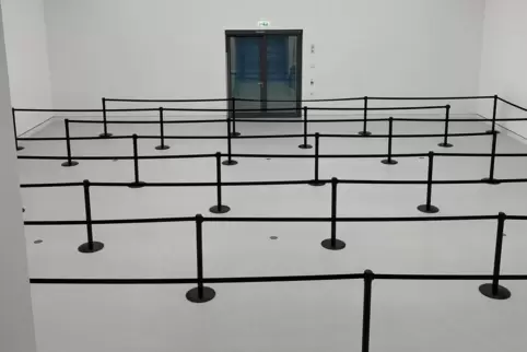 Am Gängelband: Eva Grubingers „Crowd“. Am Gängelband: Eva Grubingers „Crowd“.