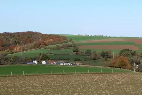 Oberhalb von Niederhausen in Richtung Klleinbundenbach würde eine Firma aus Sachsen gerne Solarpaneele aufstellen. Der Gemeinder