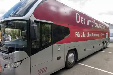 Am Impfbus ist das Impfen ohne Termin möglich. Am Impfbus ist das Impfen ohne Termin möglich.