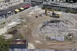 Das Leben ist eine Baustelle: Blick auf den Berliner Platz und die Metropol Baustelle in Ludwigshafen. 