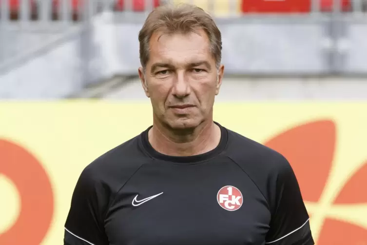 Der 1. FC Kaiserslautern hat sich von U17-Trainer Peter Neustädter getrennt. 