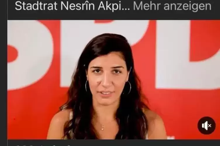 „Er ist nah bei den Leuten.“ In ihrem Beitrag wirbt Nesrin Akpinar offensiv für den SPD-Kandidaten Christian Schreider.