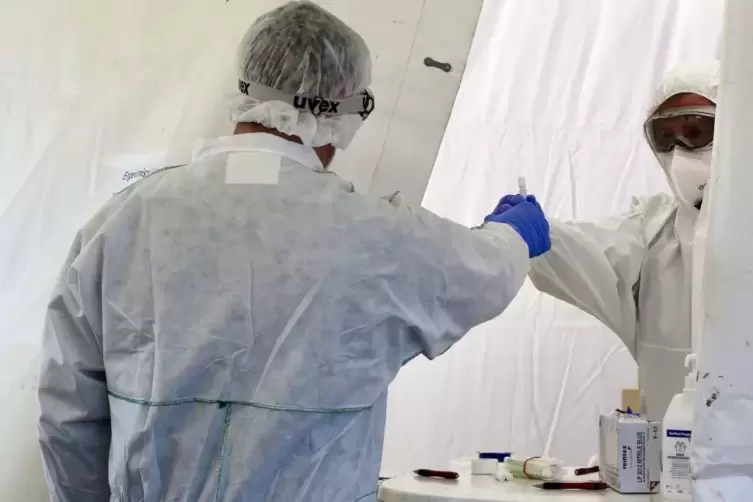 Soldaten haben schon mehrfach im Kreis ausgeholfen, unter anderem auch im Testzentrum in Landau. 